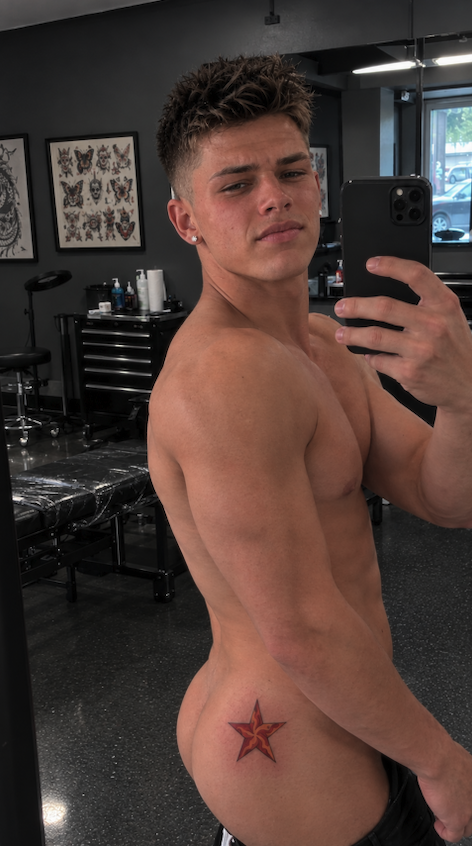 KaelenCrossXXX's tweet photo. What do you think? https://t.co/Tsk0phzTut