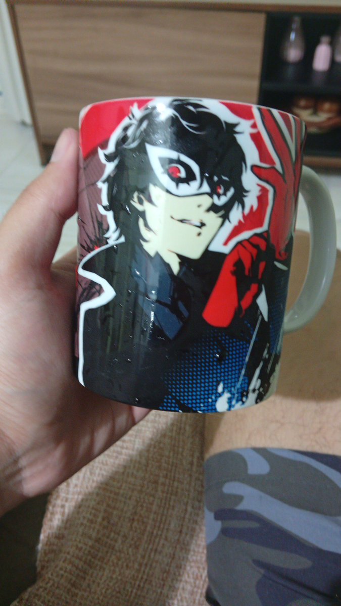 cromaticooo's tweet photo. aura dos líquidos (vendedor não deu desconto, só ofereceu outro produto do meu personagem) https://t.co/Q3WVsO3Ph4