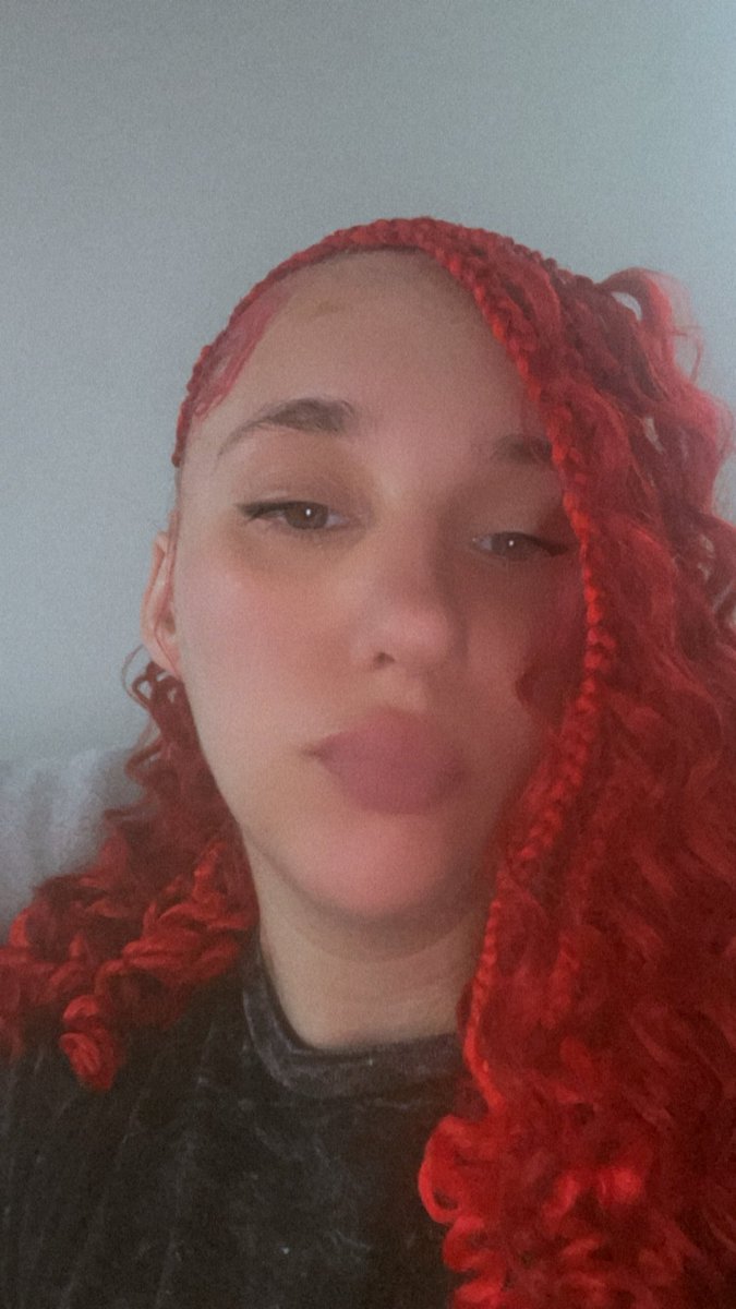 lvubinky's tweet photo. Hey 🥴 https://t.co/ZQNvyjeRmd