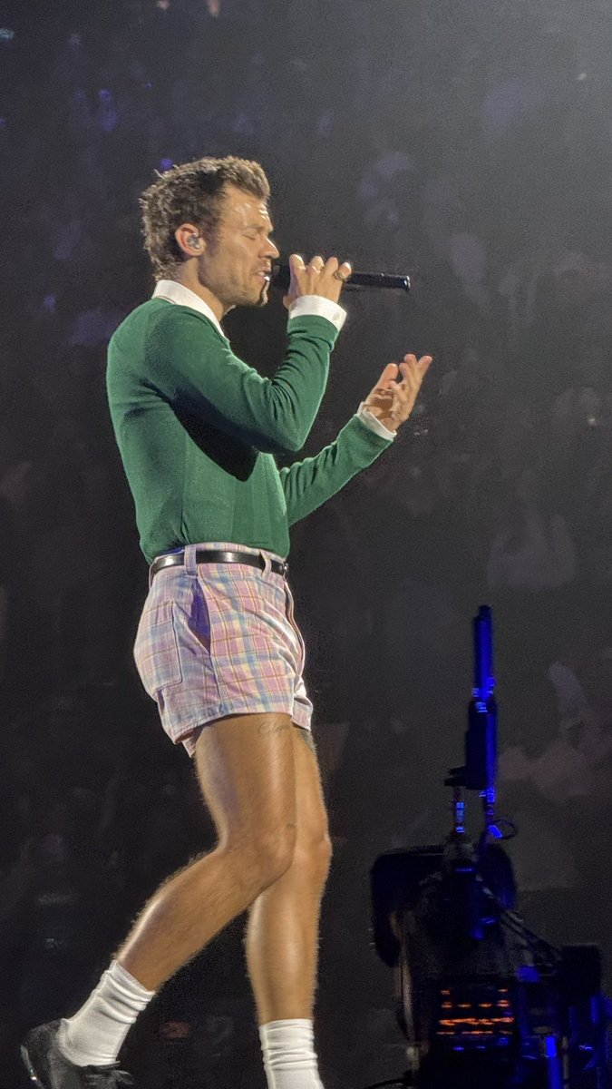eversinceatlnta's tweet photo. I WILL NEVER GET OVER THIS EVER EVER WVER https://t.co/JqPLSL3Vp6