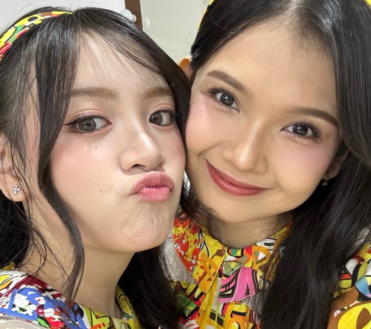 Jennywasright's tweet photo. Foto bareng oma ya ini jatohnya? https://t.co/bpfjfESWsx