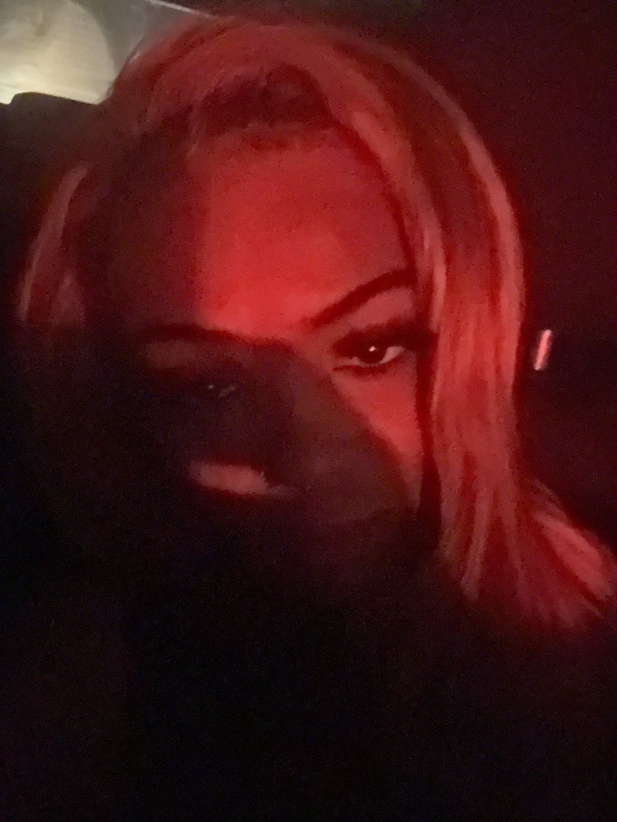 keilared7's tweet photo. my bday tmr https://t.co/SbHT2xyi4E
