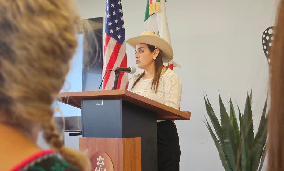 GreciaMich2027's tweet photo. Ir a Estados Unidos no es traición 🇲🇽🇺🇲 https://t.co/gpF1VxX6yJ