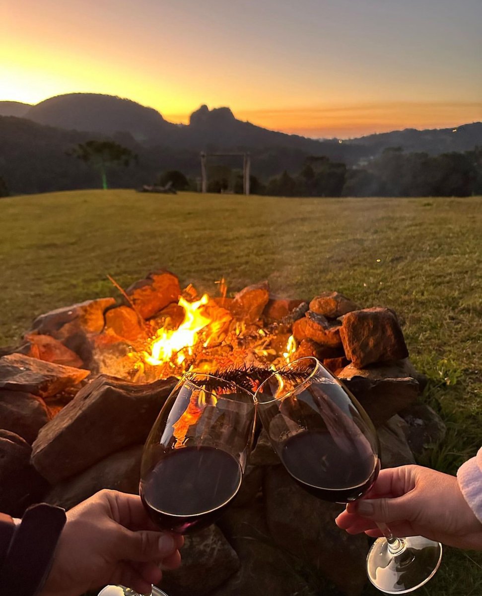AngelenaOqbh's tweet photo. [Sunset, bonfire, and clinking mugs—Summer Solstice vibes hit different tonight ]， https://t.co/n82LaKqmPM