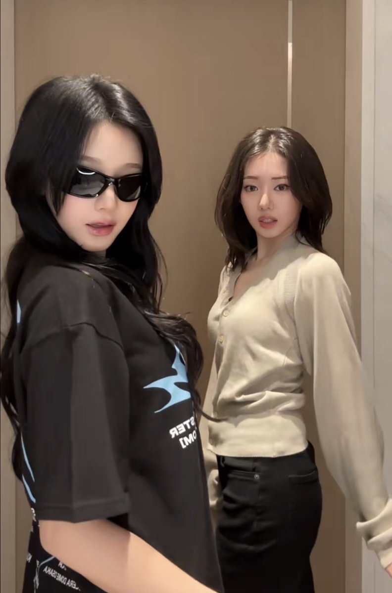 Blurriata's tweet photo. I love this duo (soooooo perfect π) Oh my oh my my π€£π€£β€οΈ #babymonster #ropha @YGBABYMONSTER_ #yg https://t.co/5v1KGzVvLS