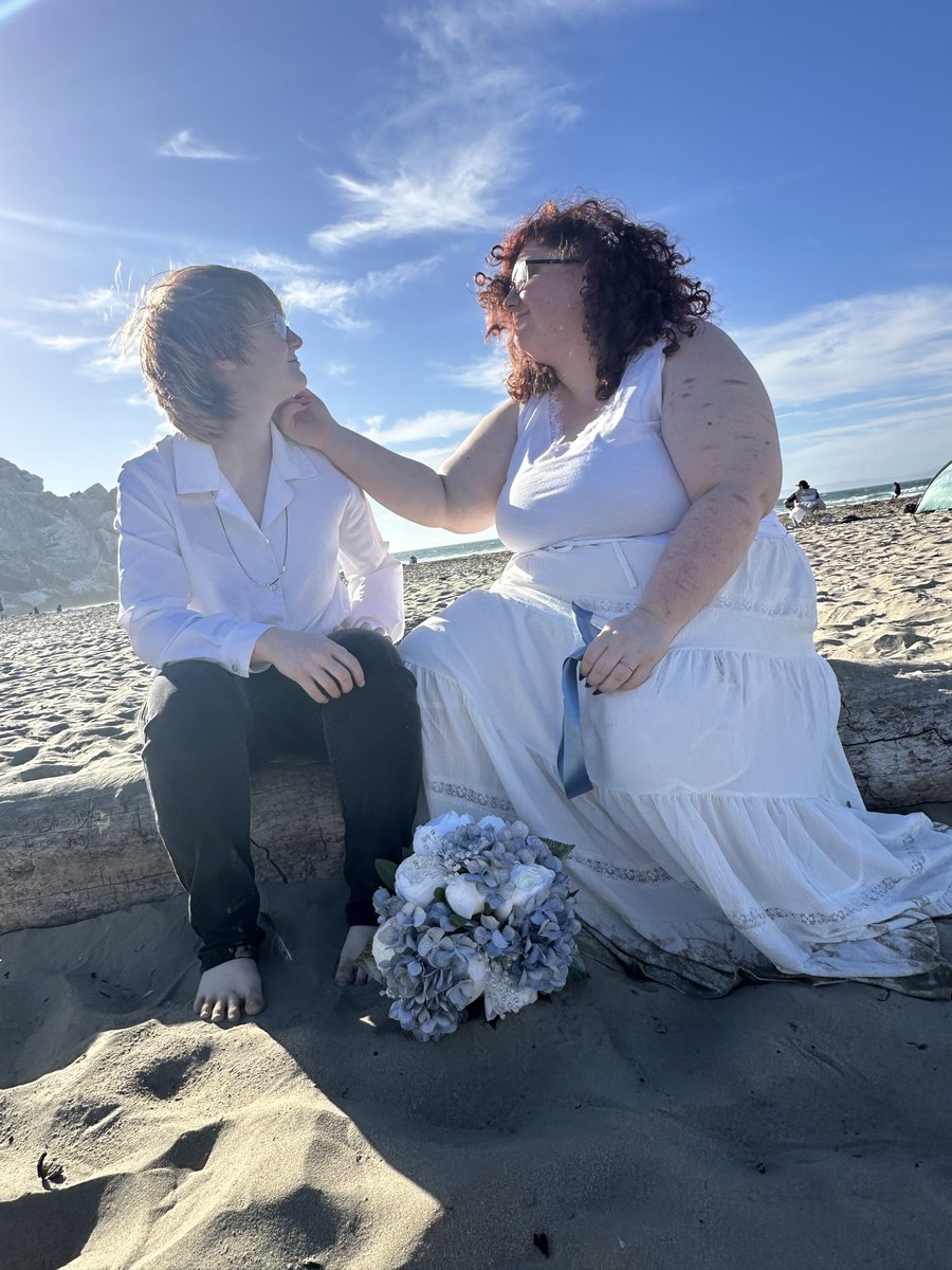 Rustyl4ke's tweet photo. I got married today https://t.co/VglZeLAbV7