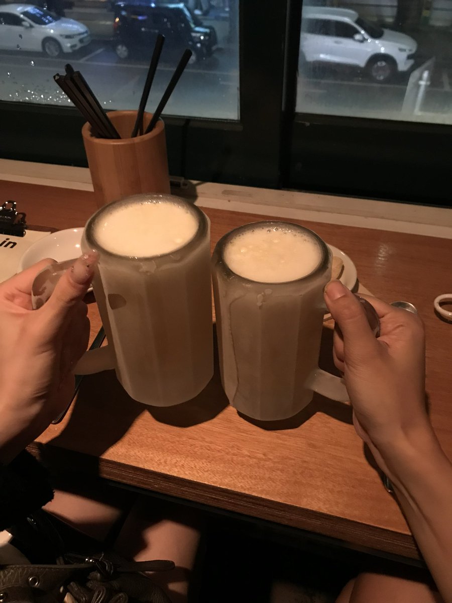 nvkqyw's tweet photo. 레몬에이드코어 입고 레몬맥주마셧음ㅋ 존맛 https://t.co/qnVl2I1FI2