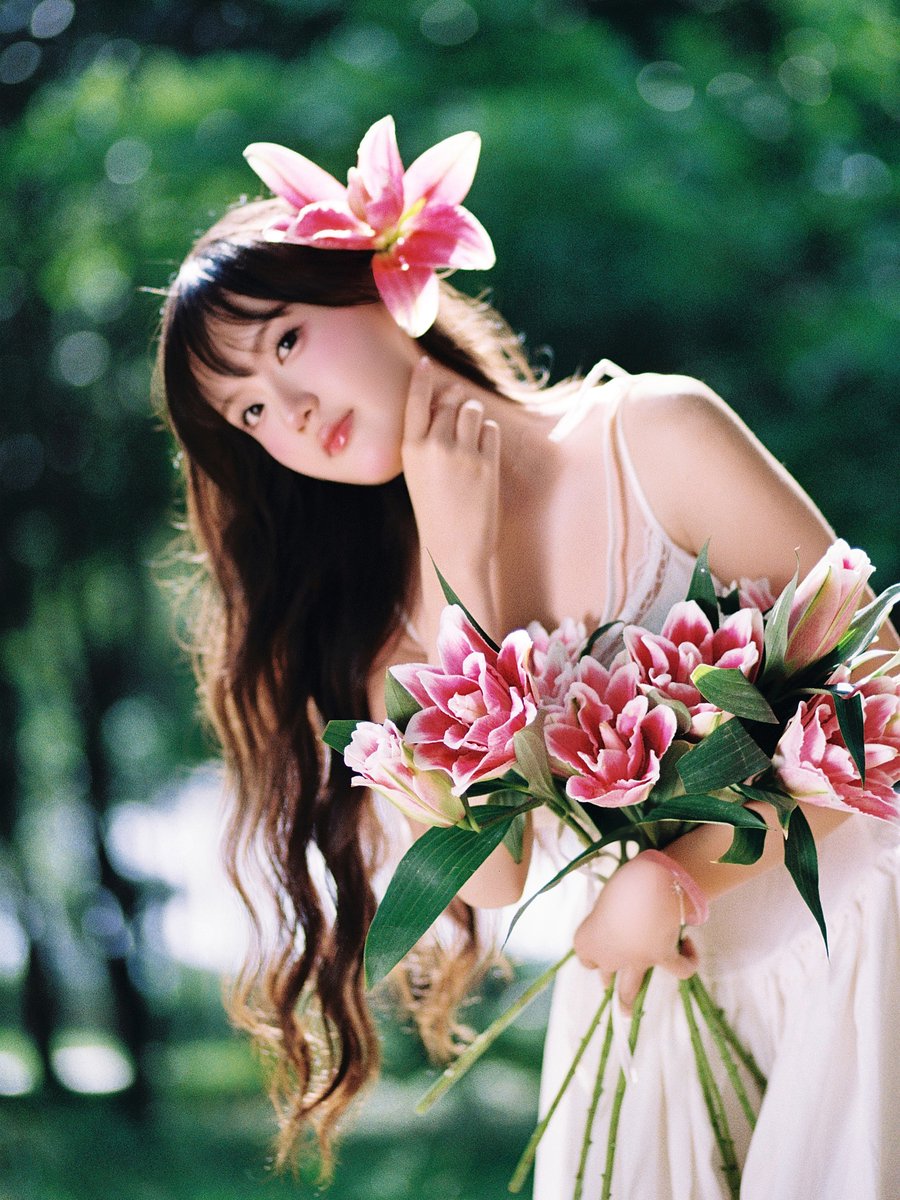 SeuChannel28964's tweet photo. Con đĩ do một bro đóng góp. Đừng nhìn mà tưởng em này ngoan hiền. Con phò này là một con phò đúng nghĩa luôn dạng chân show cho bất cứ ai cần. Thậm chí là sẵn sàng cho thằng khác địt free tới sáng chỉ đơn giản vì con đĩ này nghiện cặc hết thuốc chữa https://t.co/ncWVuCa7M4