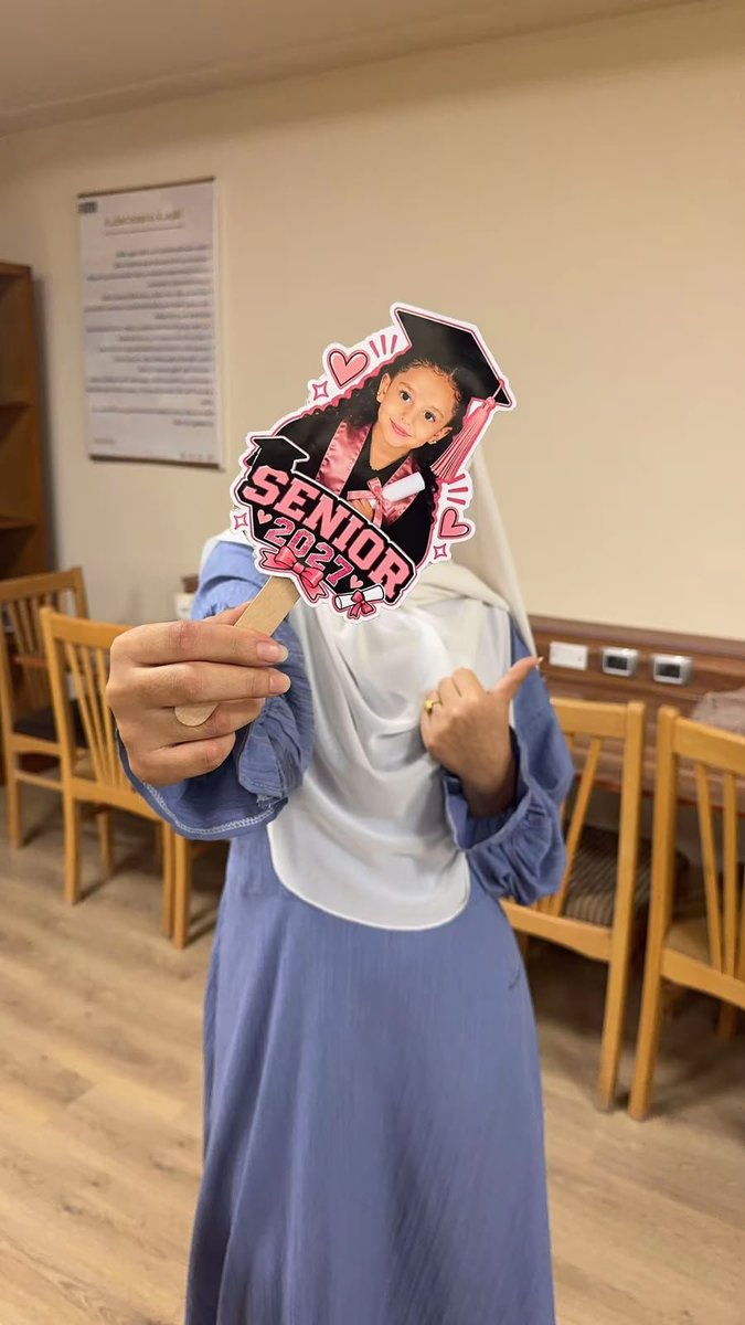Doaasol19's tweet photo. Prep to the last 1st day❤️🎓✅ https://t.co/kyl0P8uh3I
