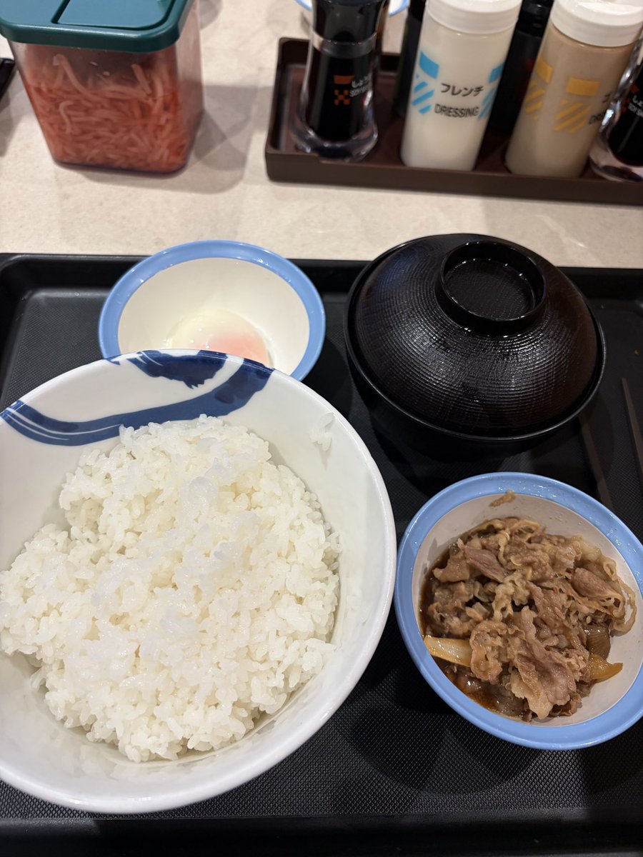 DAEG_sgs's tweet photo. トレ後の朝飯😋

車検の代車で久しぶりにステーションワゴン乗ったら
座る位置低過ぎ！！
天井低過ぎ！！（何故かシートが1番上まで上がってたので完全に頭が天井付いてたので余計に）
ってなったのでもうこれからこういうのもセダン系も絶対買わないだろって思った😂 https://t.co/ofOLMJtHYD