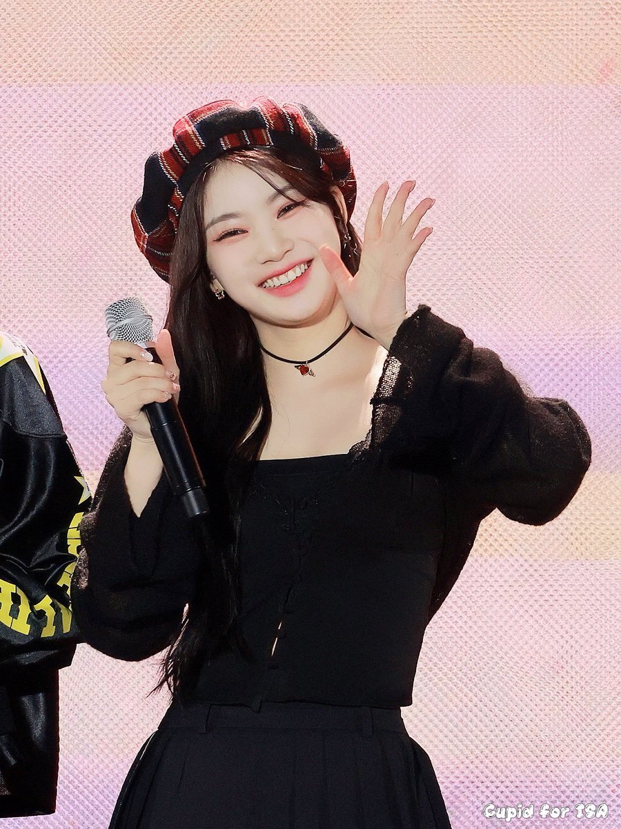 psychomiyane's tweet photo. 231003
@/Love_Cupid24 @/Wh1speR0123 @/Schrodinger_ISA 

#ISA #STAYC #아이사 #스테이씨 #이채영 https://t.co/6EeRS4AR4H