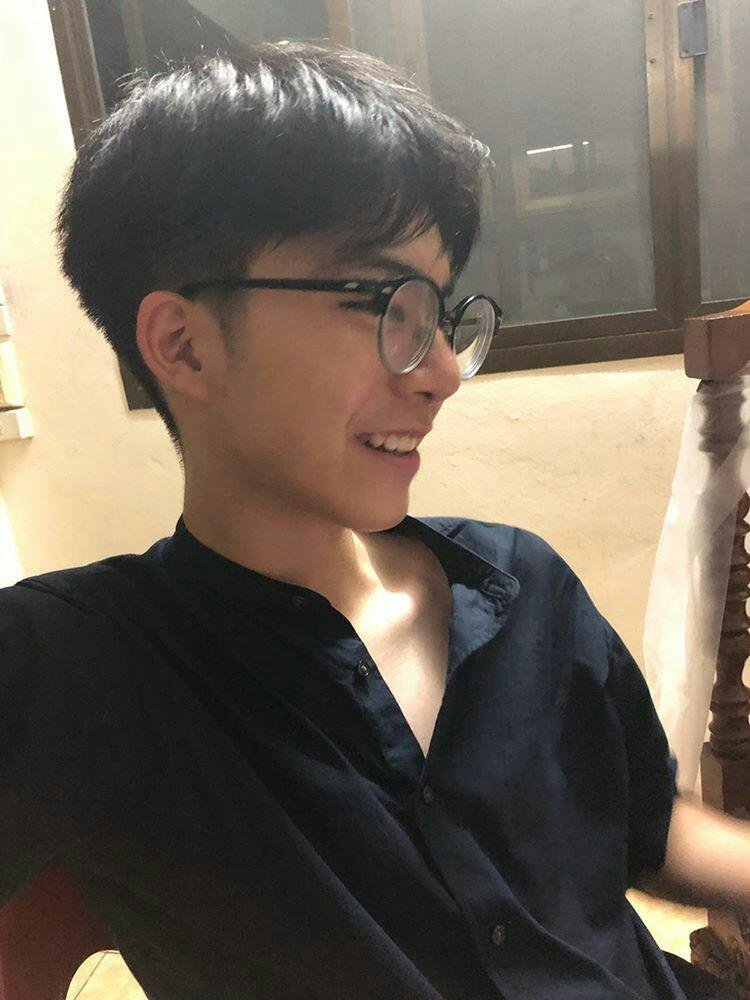 wavetheearth's tweet photo. he's THAT one science high-school senior that you'll never forget. canon-event yata sa lahat ng girls na magka-crush sa kanya kasi he's that guy #jj_rcp https://t.co/ylOWCFkz8n