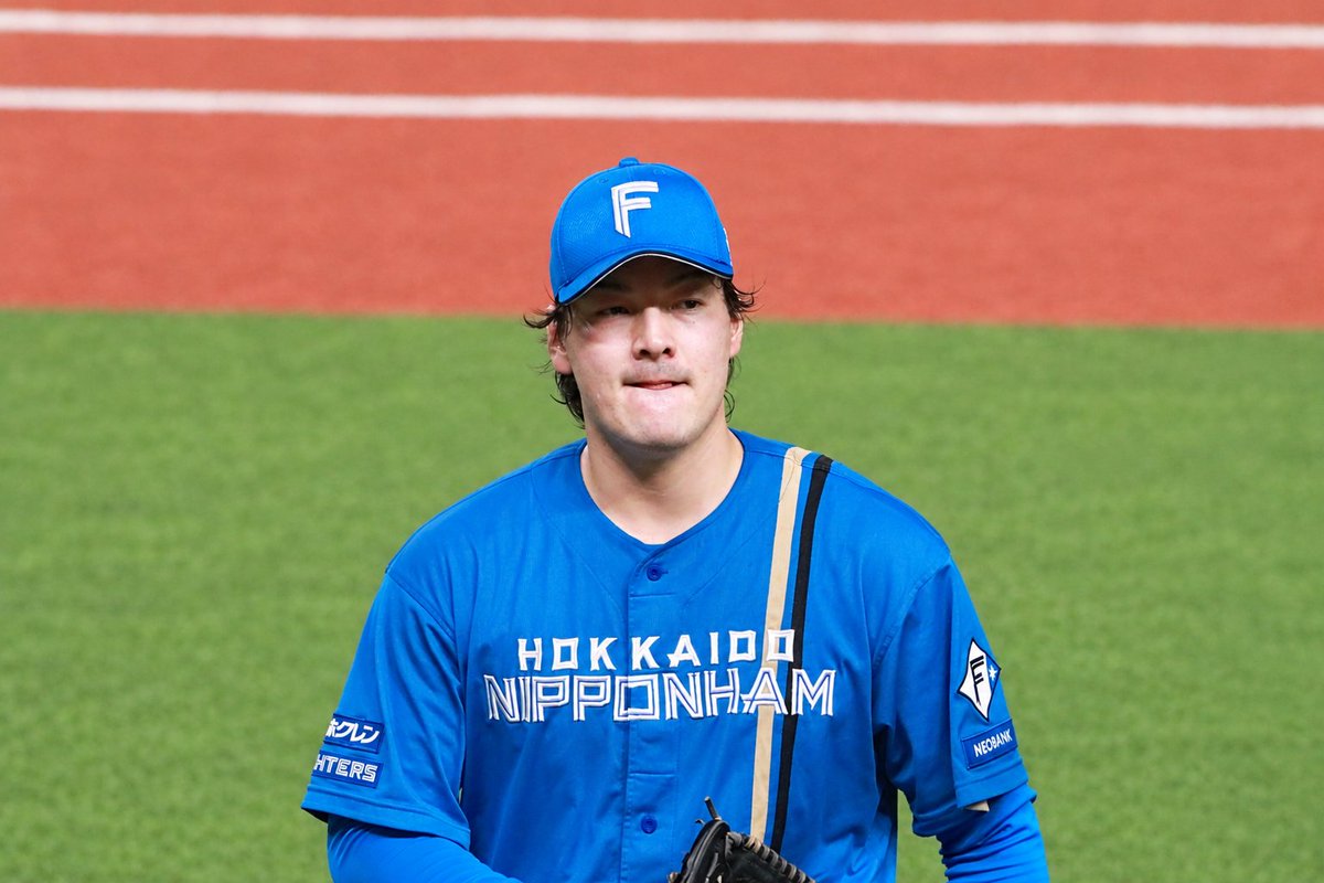 nschiyan's tweet photo. 141/143試合目 2026.9.27
先発は有原さん  

昨日はひろみんの見事な投球術とゆあちゃんのここぞのヒットとヤザの見事な走塁(稀哲コーチNICE👍)で勝利👏 

今日からレギュラーシーズン最後の遠征…ZOZOで全力応援してきます～雨が心配だけど…💦 #lovefighters https://t.co/kMkXq0g9b0