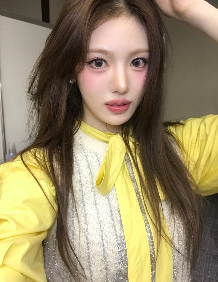 melonsuida's tweet photo. pretty in yellow  🧁🌻🥨🎵📒 https://t.co/IKlvthnp01