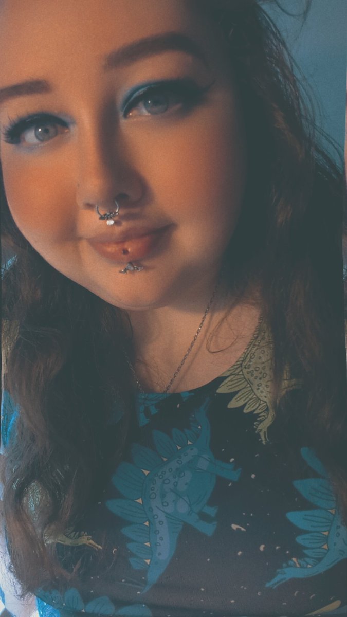 MadHattersBitch's tweet photo. In my "let them" era.
Let them judge.
Let them spread rumors.
Let them spit graveyard dirt on my name.
Done making myself digestable. 
Let them fucking choke.
Disrespectfully.
😎🖕🏻 https://t.co/USHW6nJa8G