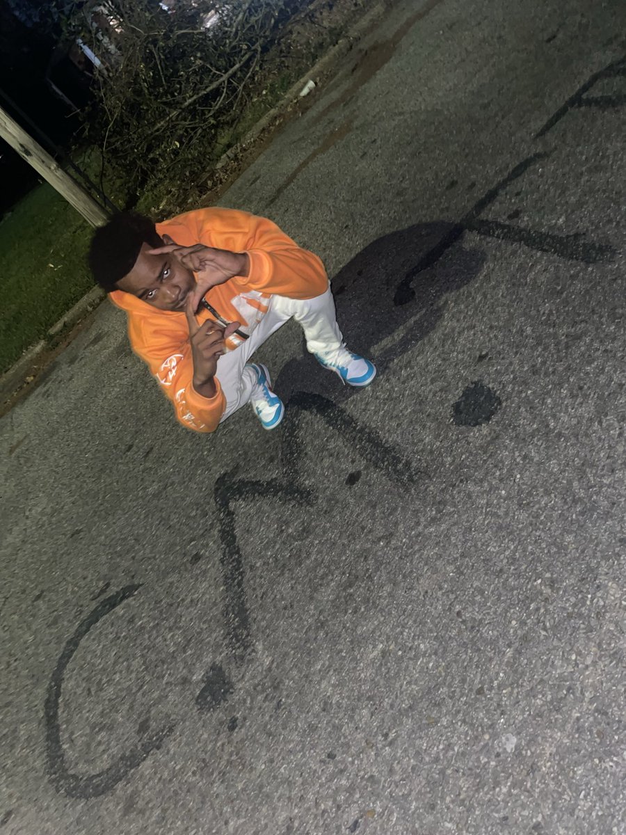 nukeway212's tweet photo. Motion 🖤#montgomery https://t.co/KMmYz5U49Y