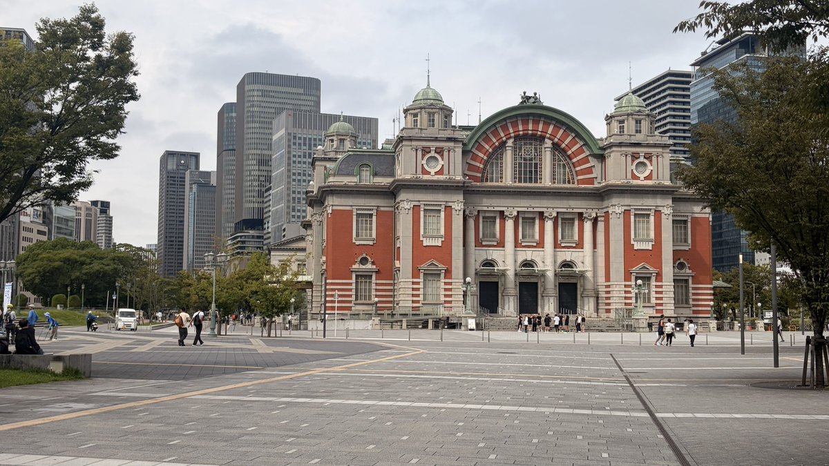 jpmoritaku's tweet photo. 今日は大阪まで来た
時間あったので安く行ける京阪に乗ってまずは中之島へ
この辺りの公園は良いね https://t.co/ZDgDOAlh8T