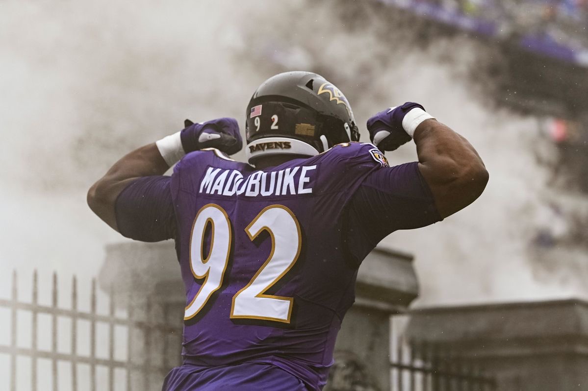 ParagonRavens's tweet photo. Nnamdi Madubuike when fully healthy:

19.5 Sacks 🐦‍⬛ 

99 Tackles 🐦‍⬛ 

50 QB Hits 🐦‍⬛ 

23 TFL 🐦‍⬛ 

HE’S BACK. https://t.co/0rJOcca7PT
