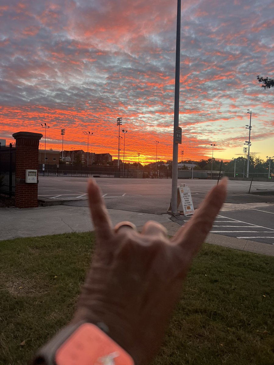 AGTZ's tweet photo. @TexasFootball https://t.co/3QhTsLfTS1