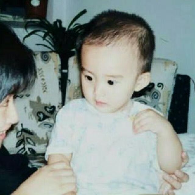 mxnxzzl's tweet photo. 욱효 생일 기념 애기 때 사진 모음zip🫰🏻💕 

#卢昱晓0927生日快乐 
#卢昱晓 #LuYuxiao #노욱효 https://t.co/SLTGv1NeGA