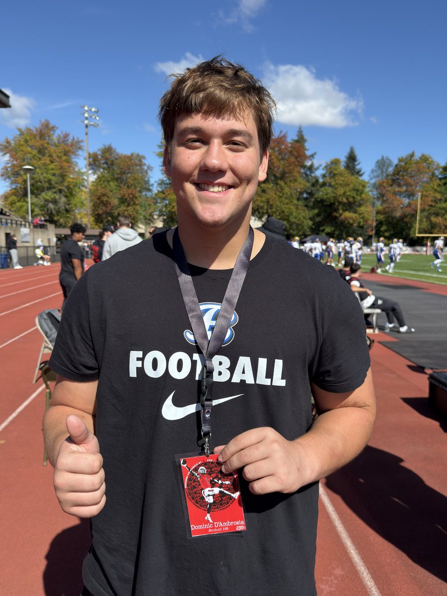 Dom_DAmbrosia's tweet photo. Thanks Western Oregon University for the opportunity to come down for a great game day visit. Go Wolves!! https://t.co/NrvTUbUjur