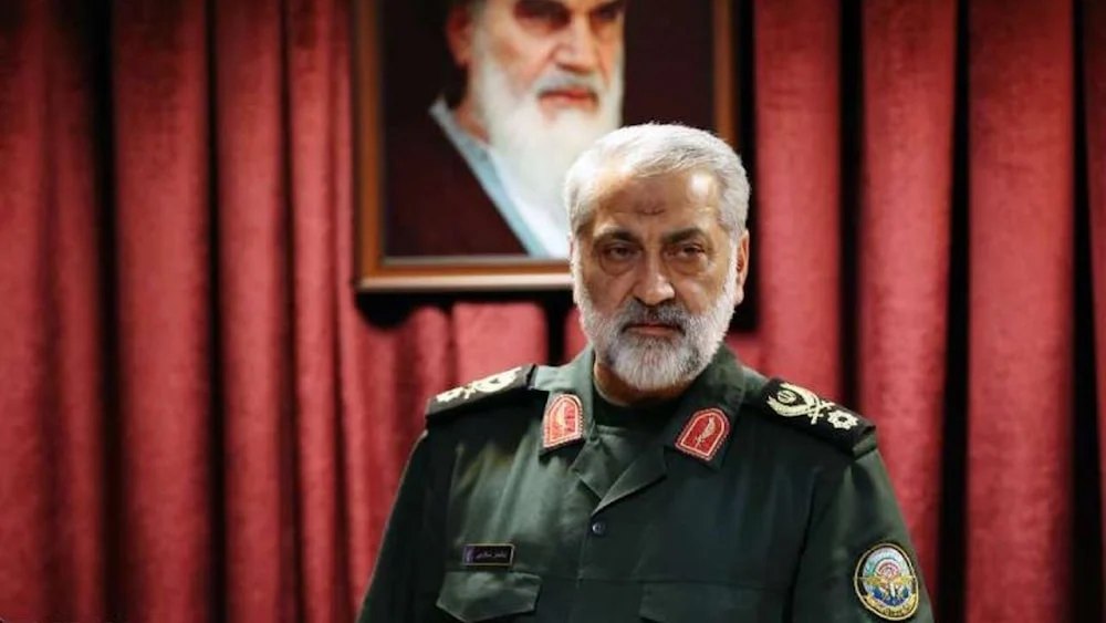 almayadeen_es's tweet photo. 🔴Irán se cuenta entre las fuerzas armadas más avanzadas del mundo

📍El brigadier general Abolfazl Shekarchi afirmó que la única salvación para EE. UU. es salir de la región. 

✔️ Más detalles: https://t.co/kUxG4uI0q4

#AlMayadeen #Irán #Ejército https://t.co/iNJOLWb7n3