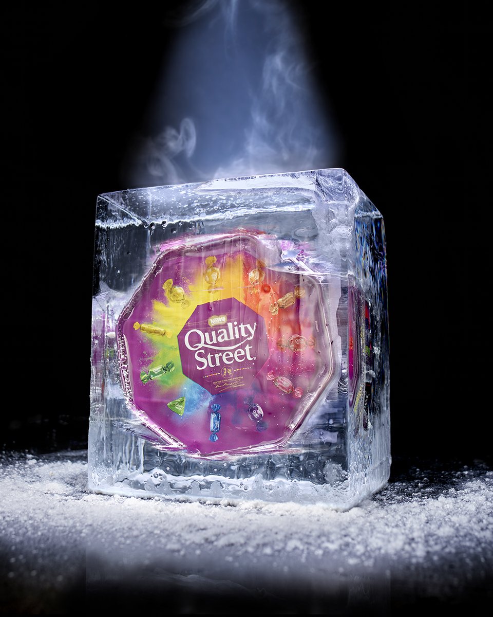QualityStreetUK's tweet photo. @MariahCarey is it time yet? https://t.co/hpb1aaDIXf