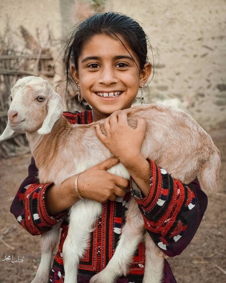 smile_sense_'s tweet photo. 🌞🌻

ماخاب سعينا، ولا انقطعت سُبلنا ونحن مُتوكلين عليه في بداية اليوم، وبطريق السير، وحتى عند الوصول، نرجو رب الخير طريقًا محفوفاً بالخير، مُمهّداً بالتوفيق، مقروناً بالتيسير .

#صباح_الخيـر 
#صباح_الخير_والسعادة
#صباح_الأشياء_المُشرقة
#صباح_الخير_والسعادة_للجميع https://t.co/DWzGQJiCxi