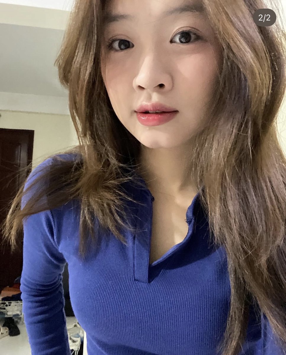SeuChannel28964's tweet photo. Con đĩ Mai Anh. Vẻ ngoài nho nhã nhưng là 1 con điếm từ trong trứng. Em là một con đĩ rất có tiềm năng https://t.co/njg8UceTvA