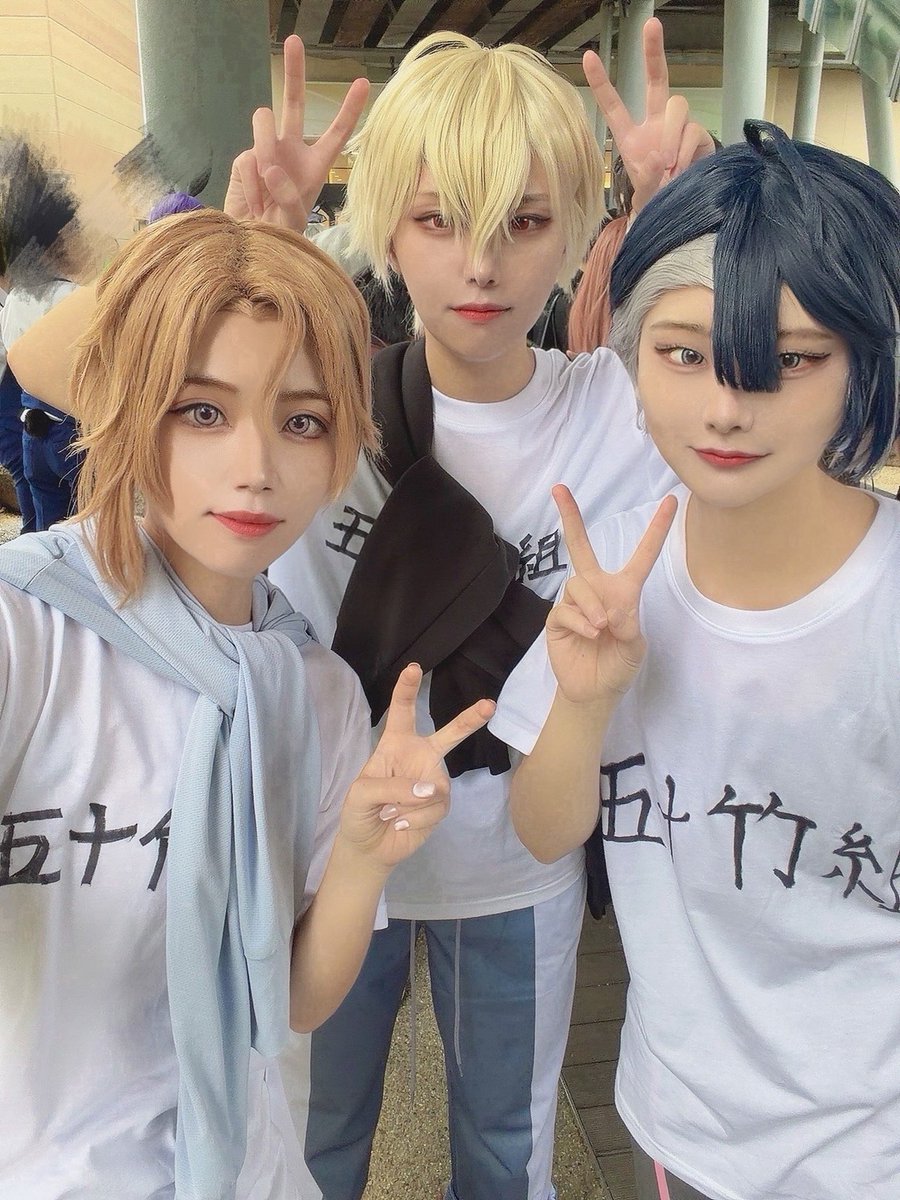 cos_cotori's tweet photo. 昨日から離脱‼️
みのおキューズモールで🎥組裏方メンツで遊んできたよ🎶
大阪遠征初めてでドキドキだったけど楽しかった🎶
わちゃわちゃした写真たくさん撮ってもらえてめちゃデータ楽しみ💖✨
遊んでくれたしんきちゃんりょうぴありがとう🫶🏻
#アコスタみのおキューズモール
#18trip_cos https://t.co/Y7G4BDnGdM