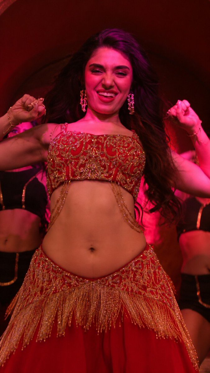Omega191918's tweet photo. Krithi Shetty in the “Abdi” song — bringing a fresh, glamorous vibe that has fans talking. 🔥✨

#KrithiShetty #Abdi #SouthIndianCinema #Tollywood #Glamour #Trending #Viral #X https://t.co/9IMjRSMQXd