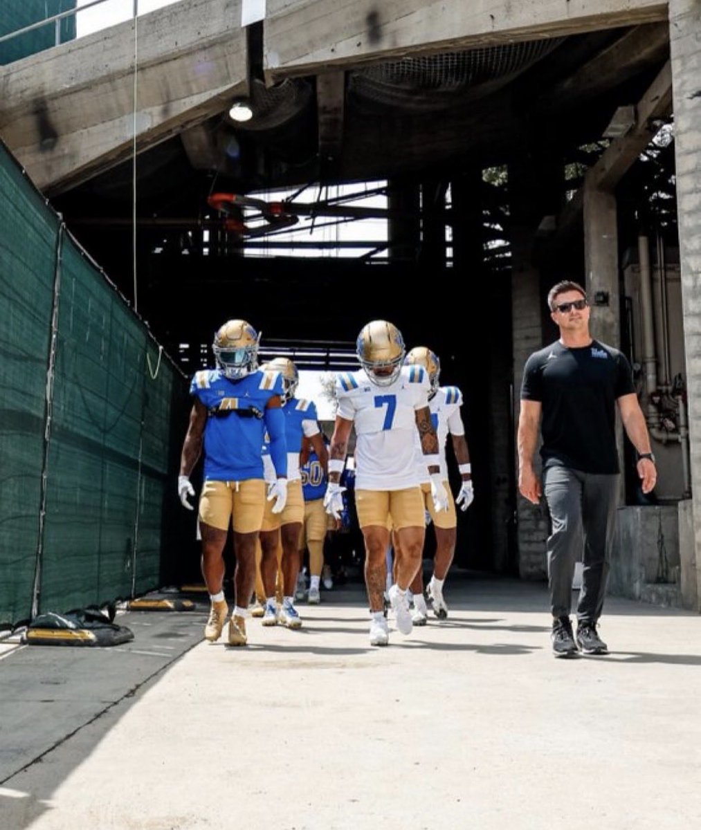 DeverLegacyGro's tweet photo. @AnthonyGros13 BOB CHESNEY isn’t going anywhere except the playoffs, again and again. 

Wait until his recruits arrive next year. 

He has his dream job and money will not be a problem. 

4sUp 

UCLA is back with a vengeance. https://t.co/r81P0lxosx