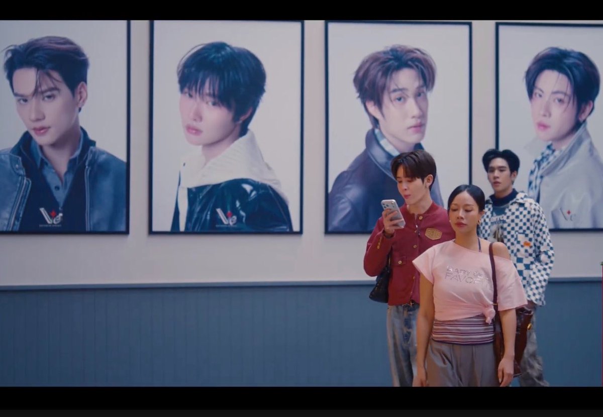 bunnyynp's tweet photo. Mr. Fanboy showcasing all the best couples iktr

MR FANBOY CHAPTER 5 
#MrFanboyEP5 https://t.co/KX2cZLIMrb