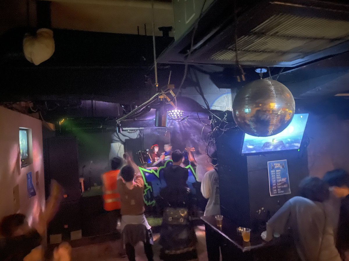 KilKohaku36617's tweet photo. ほんとにサイコーでした！

まさか広島で俺がHardcore聴くように
なったきっかけであるDJ Norikenの
DJ聴ける日が来るとは思ってなかった！

主催してくれたむつニキ、出演していた
最高にバイブス高いDJの皆さん、
そして一緒に盛り上がってくれた皆さんに
大大大感謝です！

#mgdcbl https://t.co/i3fU2frd2e