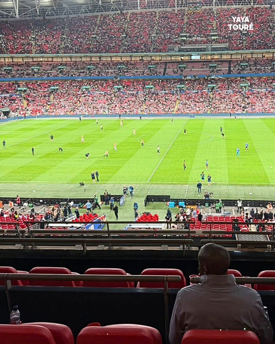 YayaToure's tweet photo. Super to be at Wembley to see two top international teams go head-to-head! ⚽️

Always watching. Always learning. https://t.co/zRyw5vgGN4