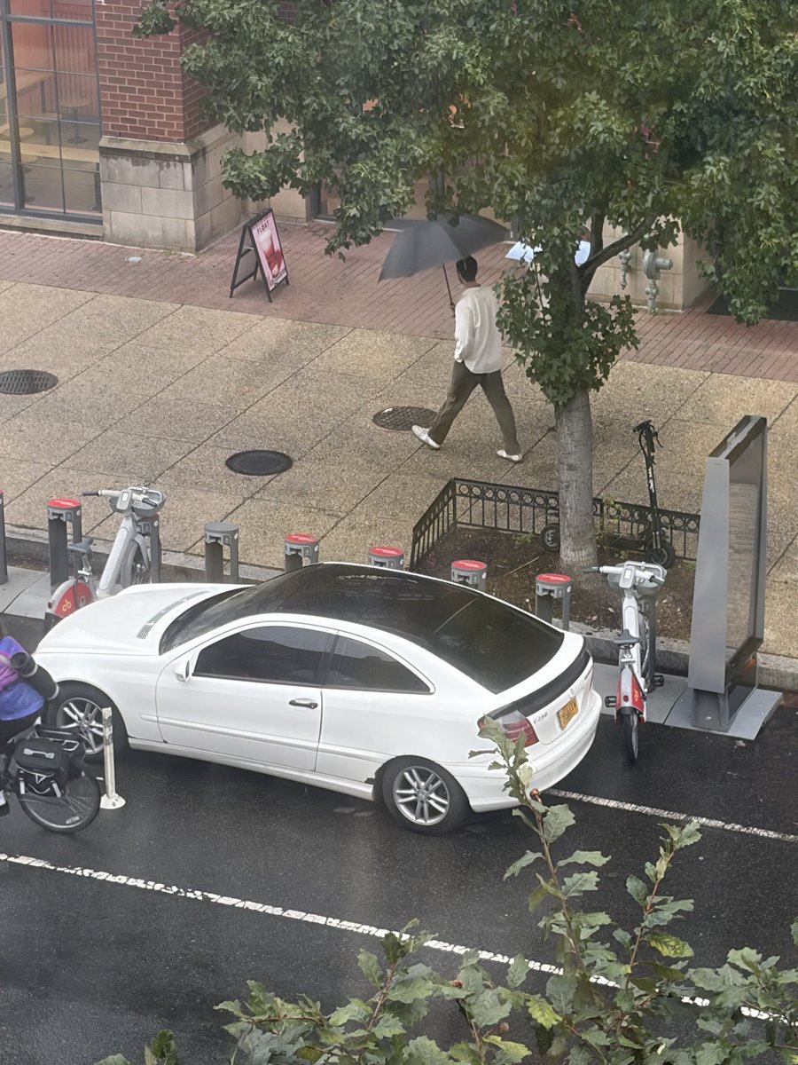 ZachGoldblatt's tweet photo. Yea, let’s tow this guy. 2400 block of 18th st nw https://t.co/7JM3cl3V50