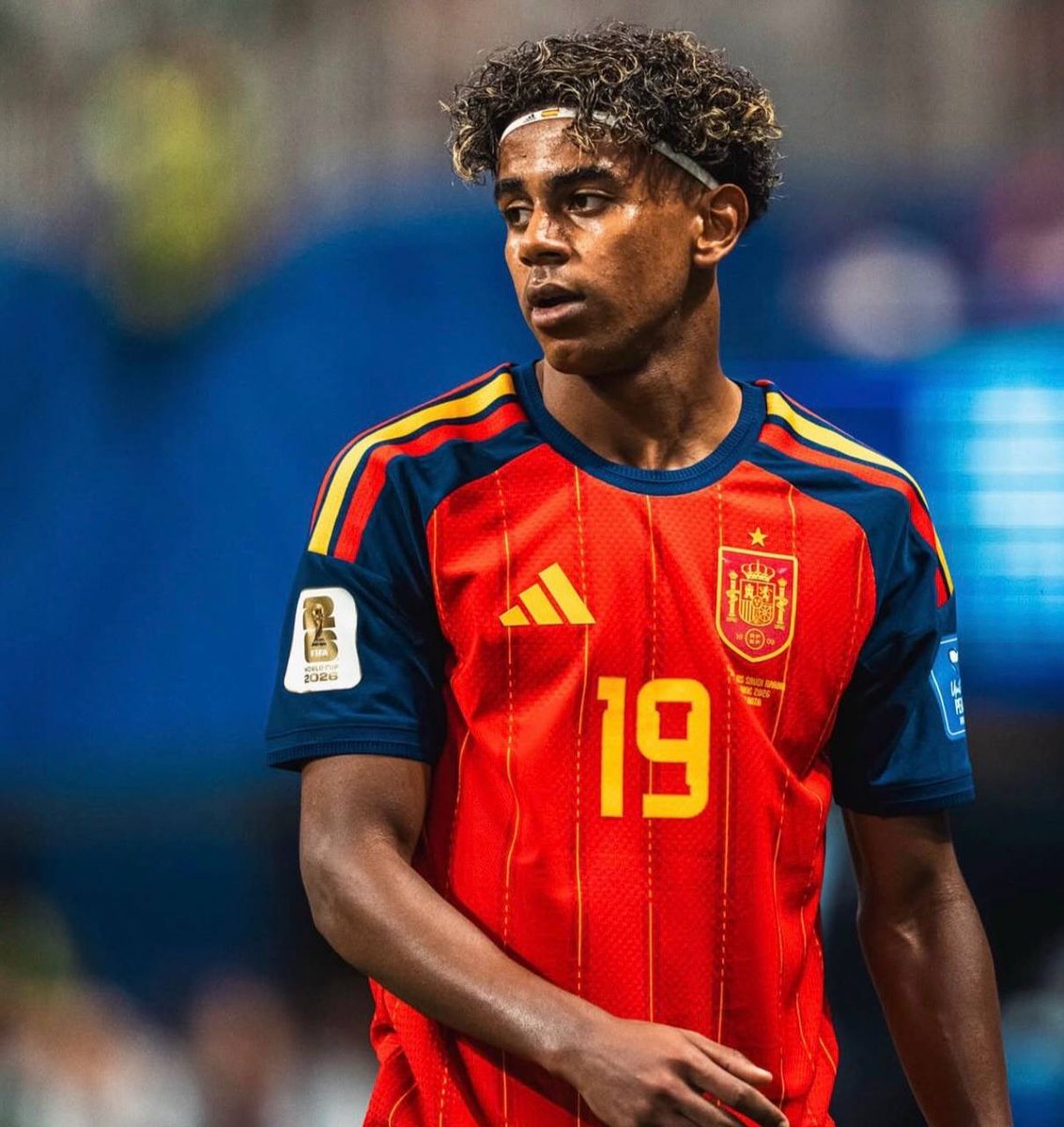 KalshiEPL's tweet photo. 🚨| FUN FACT: Lamine Yamal’s last 4 international games have involved Messi, Ronaldo, Mbappé and Harry Kane.

He won all 4 of them. 🏅🔥 https://t.co/INTuWjqQPE