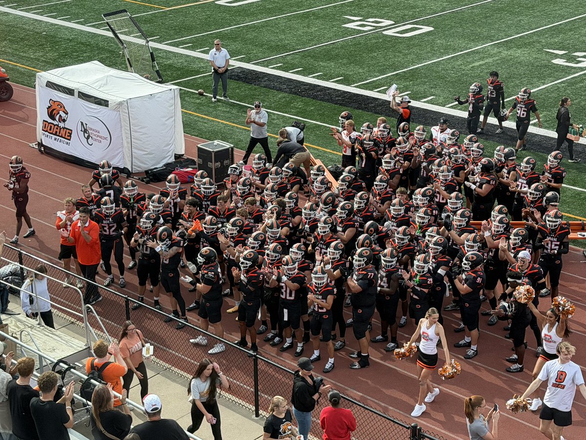 tdhackett91's tweet photo. FINAL

Doane (2-2) 35
Waldorf (0-5) 7

Two TD catches for Trent DePompa, two TD runs for Cesar Linares, and the Doane defense notches six sacks and allows zero points. 

One of the Tigers’ best performances under this coaching staff and a happy home opener!

#naiafootball https://t.co/TVzJmrl4eS