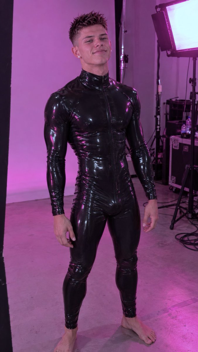 KaelenCrossXXX's tweet photo. It was pretty hot and sweaty 🤪 https://t.co/jGtBPtn05Y