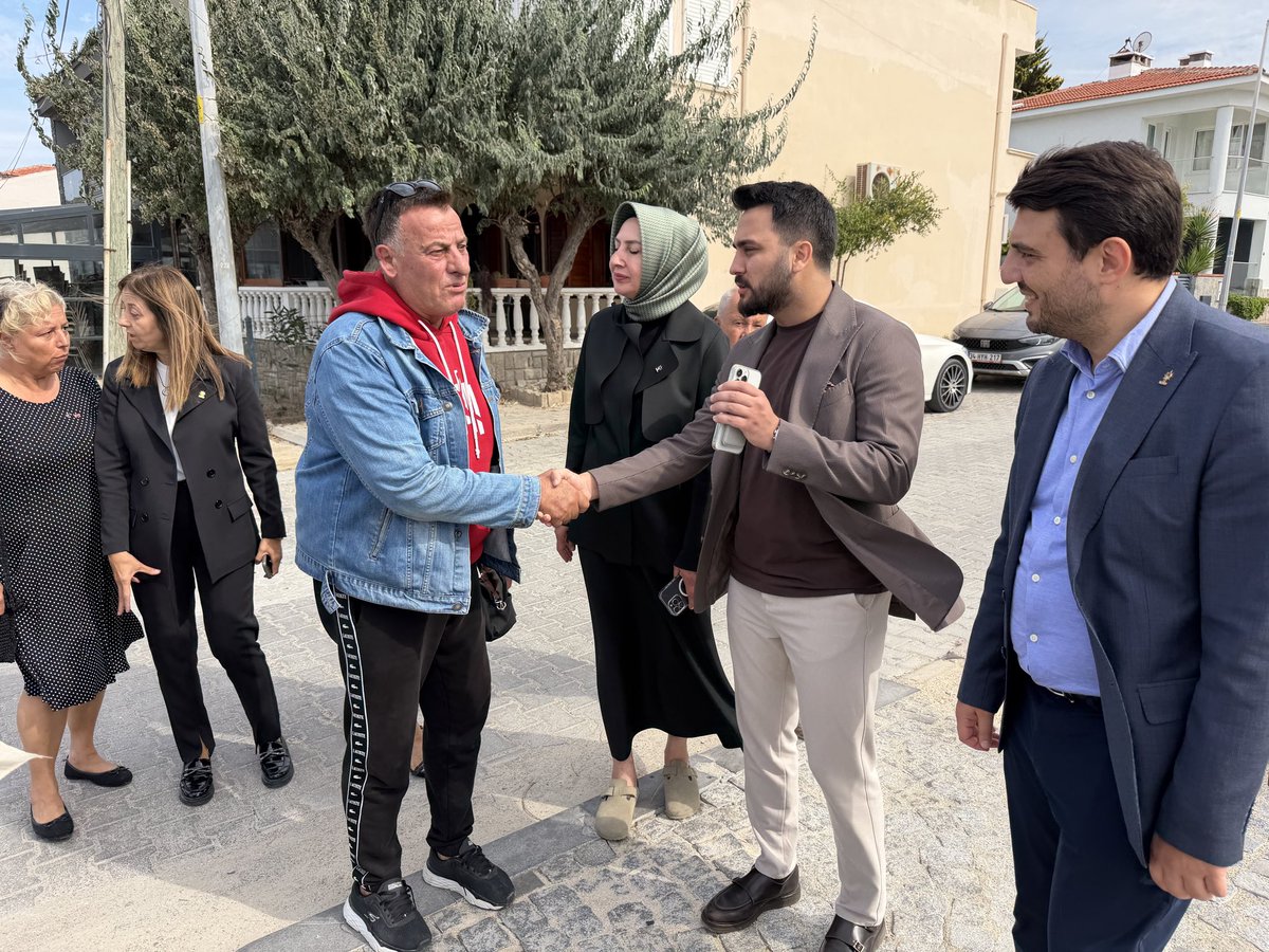 cesmeakparti's tweet photo. Türkiye Yüzyılı vizyonumuzu hemşehrilerimizle paylaşırken talep beklenti ve önerilerini dinledik
@akpartiizmir https://t.co/OPsSTmIvfl
