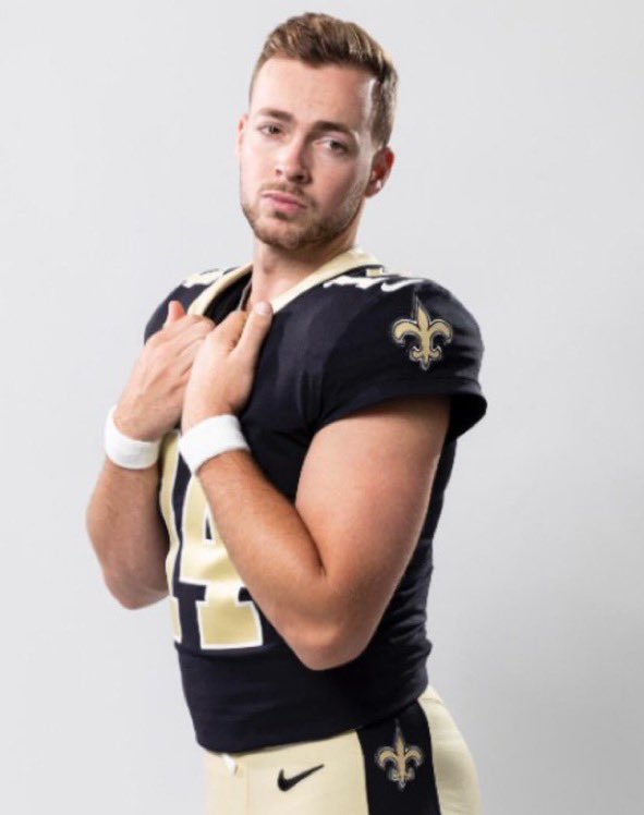EvinKnowsBall's tweet photo. Are we fucking serious bro https://t.co/I3OVw0zcWu
