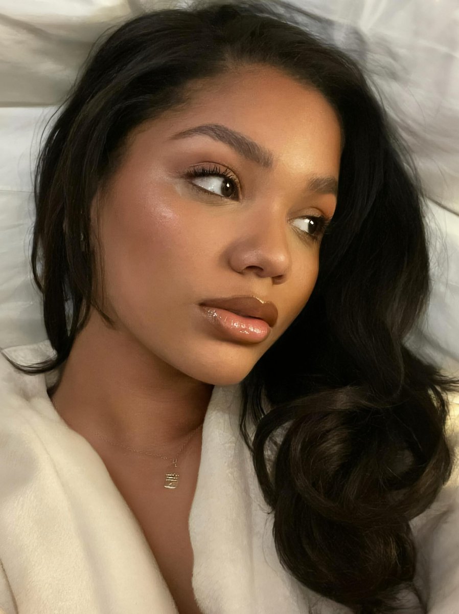 Melanieecore's tweet photo. Angel face 🪽་༘࿐ https://t.co/SIc51LVOWh
