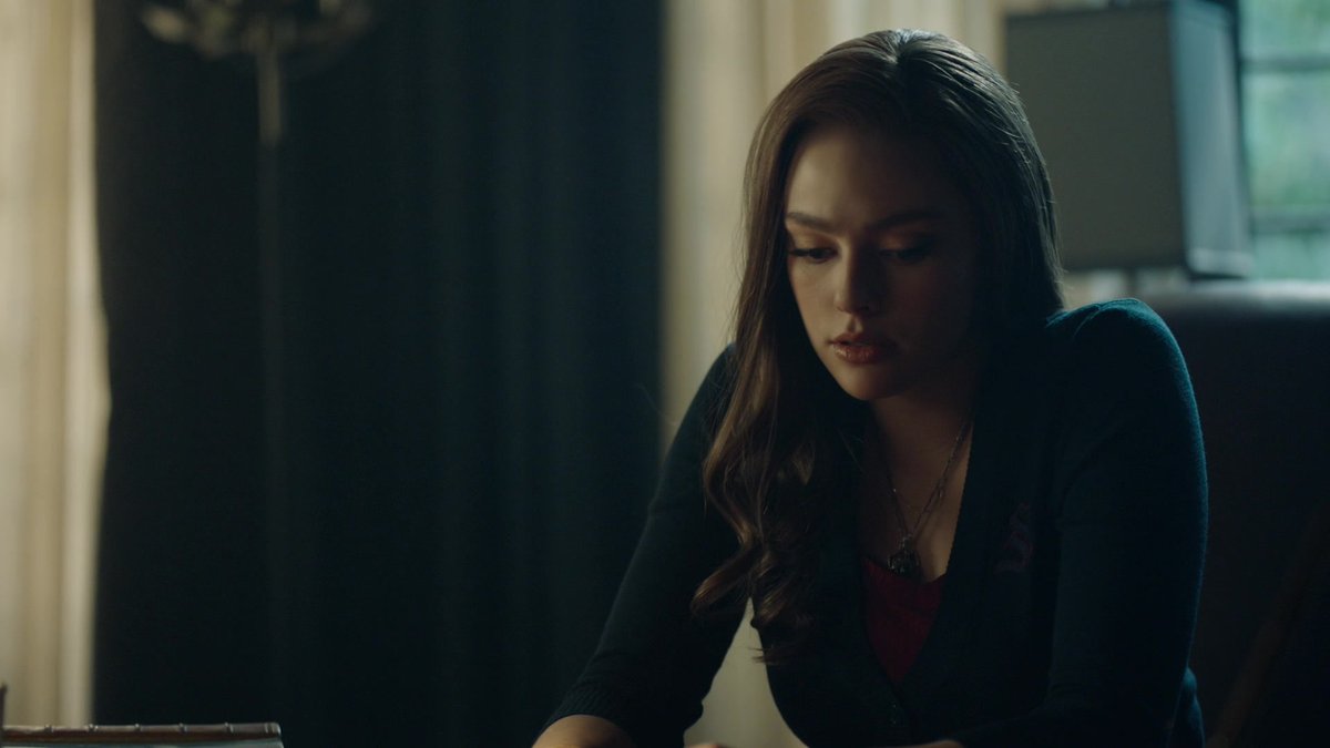 ofsunsh1ned's tweet photo. #HopeMikaelson played by #DanielleRoseRussell https://t.co/bEKiKjox3v