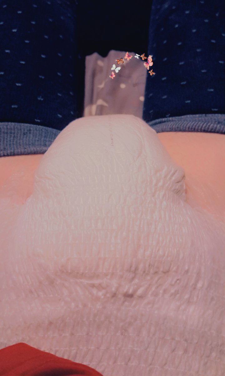MapleLeefdl's tweet photo. Ever wonder what 3 pull ups on top of eachother looks like? 
#abdl #diaper #diaperlover #wetdiaper #pullup https://t.co/gRZkehEpBE