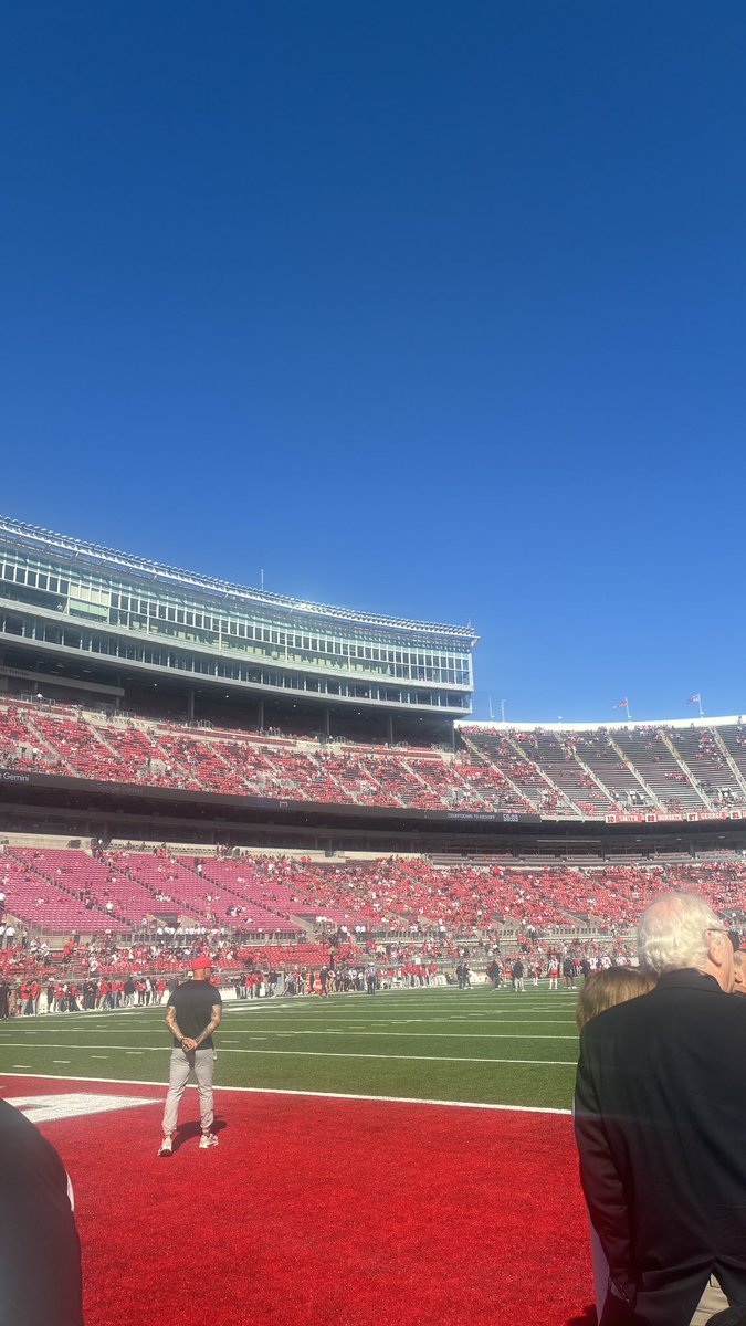 shiftylee_'s tweet photo. Had a great visit to see THE @OhioStateFB ! thank you to all the staff, coaches and players. #GoBucks 🐢🅾️ @FwBruinsFB @MaddoxWeil @TractionAp @TomLoy247 @Locklyn33 @247Sports @Dre_Muhammad https://t.co/AVELhA5y0y
