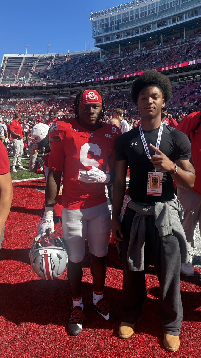 shiftylee_'s tweet photo. Had a great visit to see THE @OhioStateFB ! thank you to all the staff, coaches and players. #GoBucks 🐢🅾️ @FwBruinsFB @MaddoxWeil @TractionAp @TomLoy247 @Locklyn33 @247Sports @Dre_Muhammad https://t.co/AVELhA5y0y