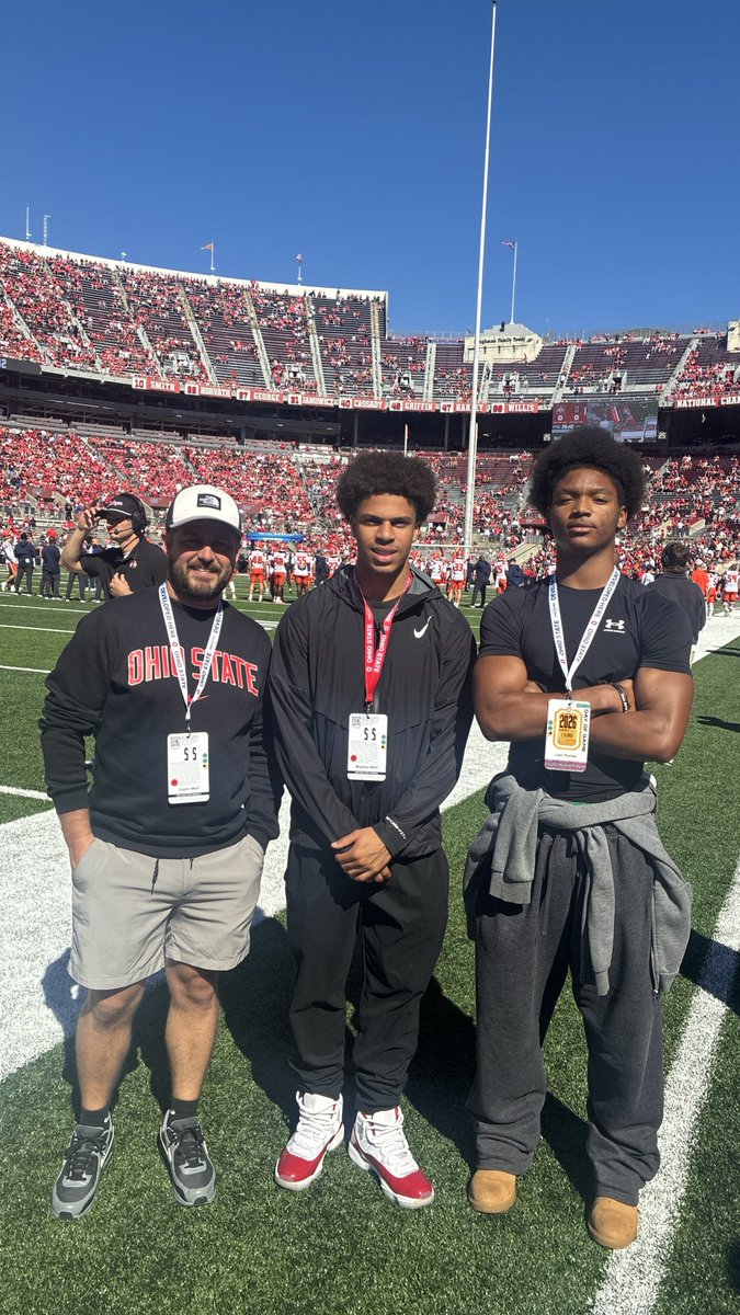 shiftylee_'s tweet photo. Had a great visit to see THE @OhioStateFB ! thank you to all the staff, coaches and players. #GoBucks 🐢🅾️ @FwBruinsFB @MaddoxWeil @TractionAp @TomLoy247 @Locklyn33 @247Sports @Dre_Muhammad https://t.co/AVELhA5y0y