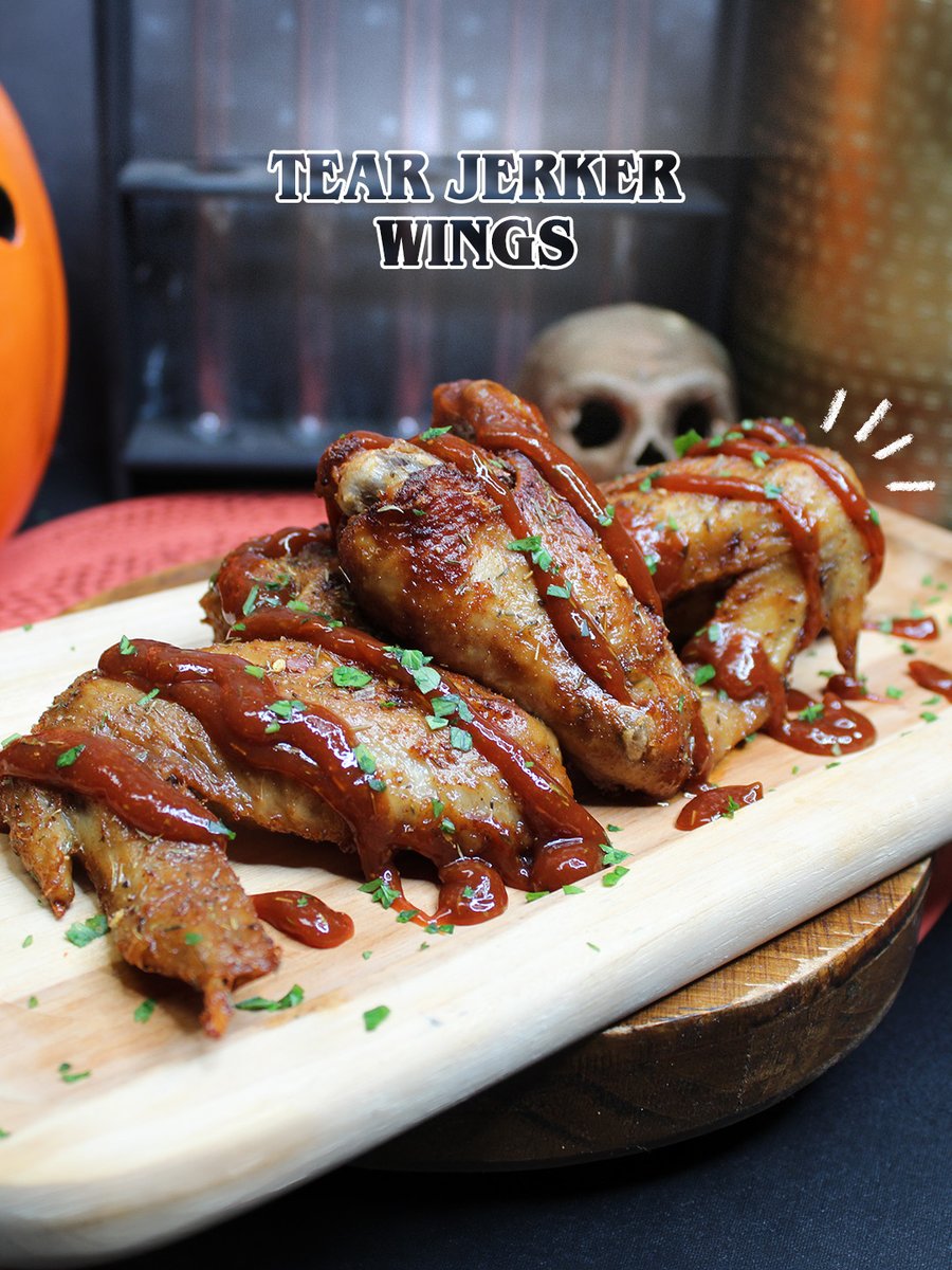 KingsIslandPR's tweet photo. Fall food is officially HERE! 🍁🎃 From cozy flavors to seasonal favorites, we're serving up autumn vibes during tricks and treats all around the park.

Check out where you can find our new offerings HERE 🔗 https://t.co/BYTmOckisR

Tag someone who needs to join you for a fall food tour at Kings Island!