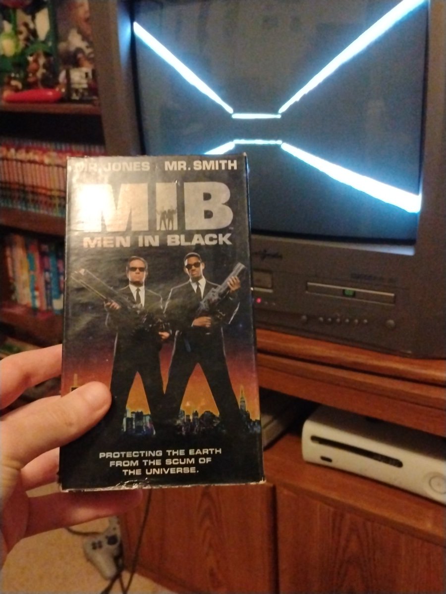RadicalMcGnarly's tweet photo. Absolute 90s cinema https://t.co/Lhk7xqDsd8