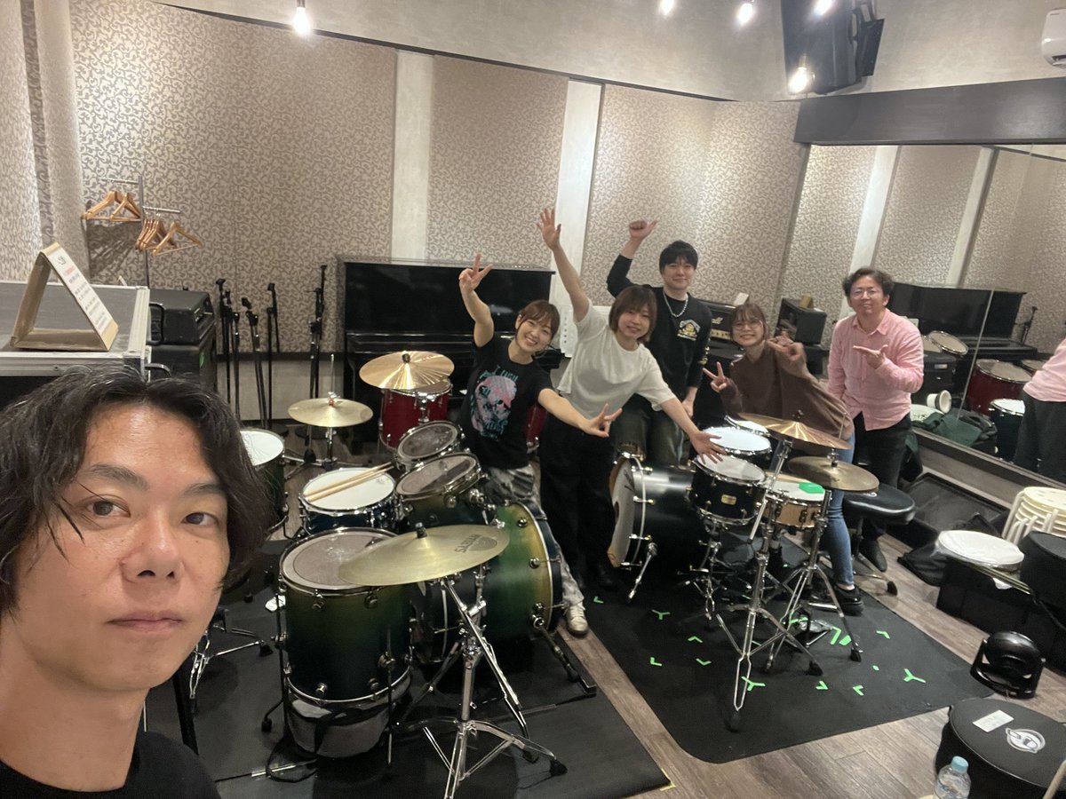 ishiiyuya_drums's tweet photo. ドラムチューニング研究室
みんなのドラム触れて楽しかった🥁 https://t.co/pLE8tBP0OK